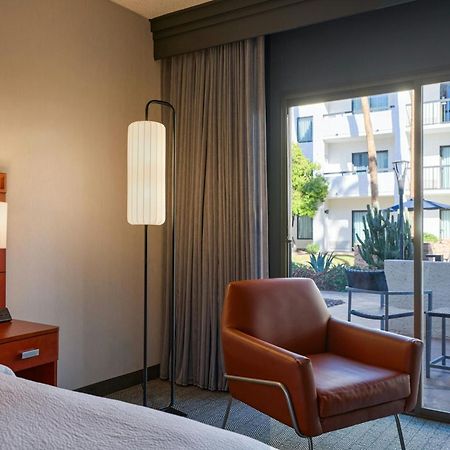 Courtyard By Marriott Phoenix North Exterior foto