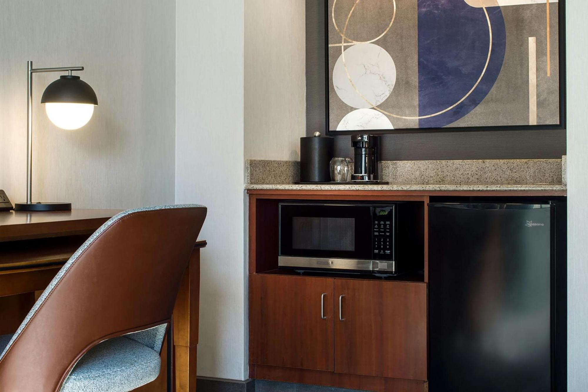 Courtyard By Marriott Phoenix North Exterior foto
