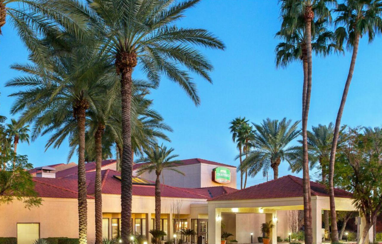 Courtyard By Marriott Phoenix North Exterior foto